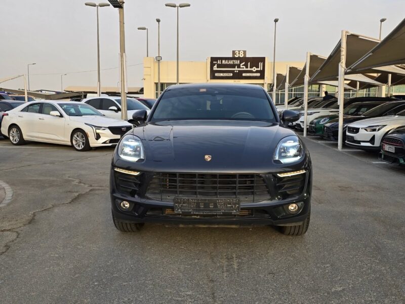 2017 Porsche Macan 2.0L Inline 4 Cylinders Turbo Black Luxury SUV GCC Specs