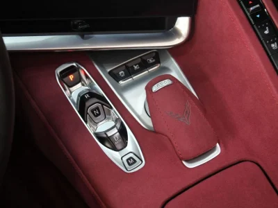 2020 Chevrolet Corvette 3LT 6.2L 8 Cylinders Engine Convertible White Maroon