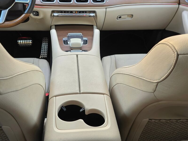 2020 Mercedes-Maybach GLS 4.0 Liters V8 Biturbo Engine Black Beige SUV