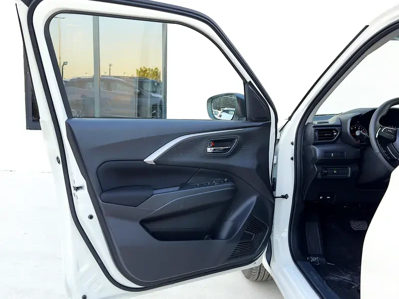 2026 Suzuki Swift GLX 1.2L CVT AT 3 Cylinders Engine White Black Hatchback