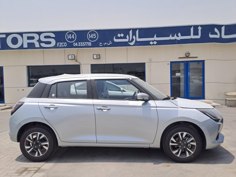 2026 Suzuki Swift 1.2L Hybrid 3 Cylinder Engine Silver Black Hatchback