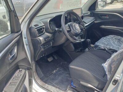 2026 Suzuki Swift 1.2L Hybrid 3 Cylinder Engine Silver Black Hatchback