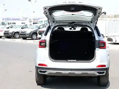 2025 Chery Tiggo 4 Other 3 Cylinders Engine Petrol Silver Black SUV GCC Specs