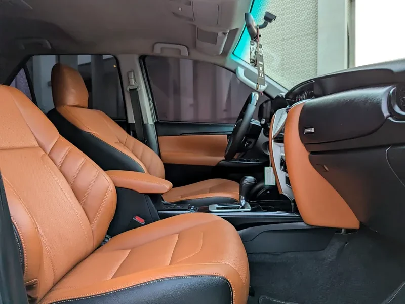 2018 Toyota Fortuner EXR FACELIFTED 2025 V4 2.7L GCC Grey Brown SUV