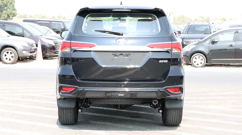 2025 Toyota Fortuner SR5 2.7L 4 Cylinders Engine Petrol Black Beige GCC Specs