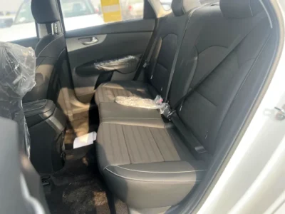 2025 Kia K3 Other K3 1.5L COMFORT 4 Cylinder Engine White Black Sedan