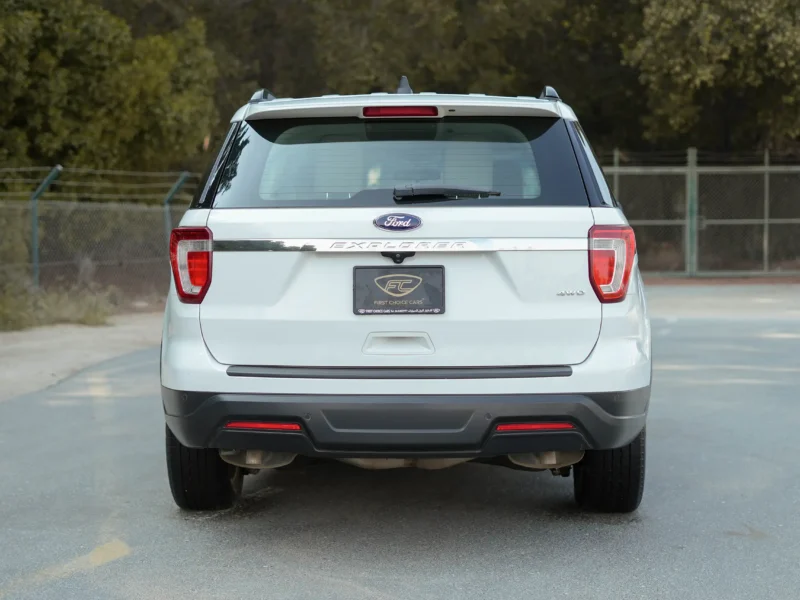 2018 Ford Explorer XLT 3.5L 6 Cylinders Engine 4WD GCC White Beige
