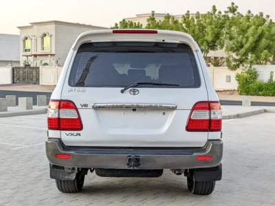 2004 Toyota Land Cruiser VXR V8 FULL OPTION White Beige SUV GCC Specs