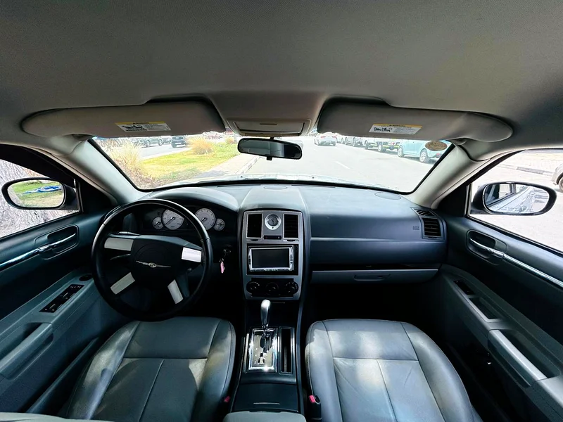 2007 Chrysler 300C Other 6 Cylinders Engine Silver Beige Sedan