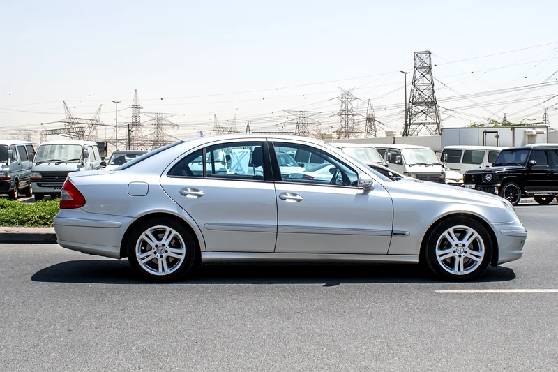 2008 Mercedes-Benz E-Class E 350 6 Cylinders Engine Silver Black Sedan