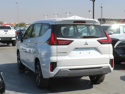 2024 Mitsubishi Xpander Other 4 Cylinder Engine White Black Crossover