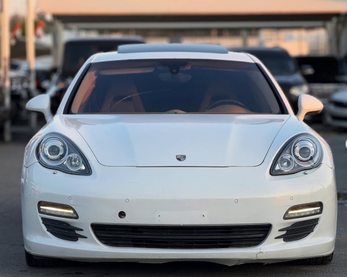 2013 Porsche Panamera 6-Cylinder Engine AT Full Option White Beige Sedan