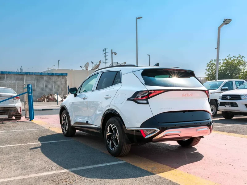 2025 Kia Sportage EX 4 Cylinders Engine White Black SUV GCC Specs