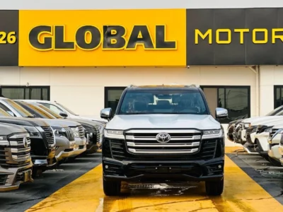 2026 Toyota Land Cruiser VXR 3.5L 6 Cylinder Engine Black Red GCC Specs