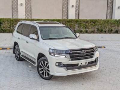2019 TOYOTA LAND CRUISER GXR GRAND TOURING 4.6L V8 White Beige SUV Full Option