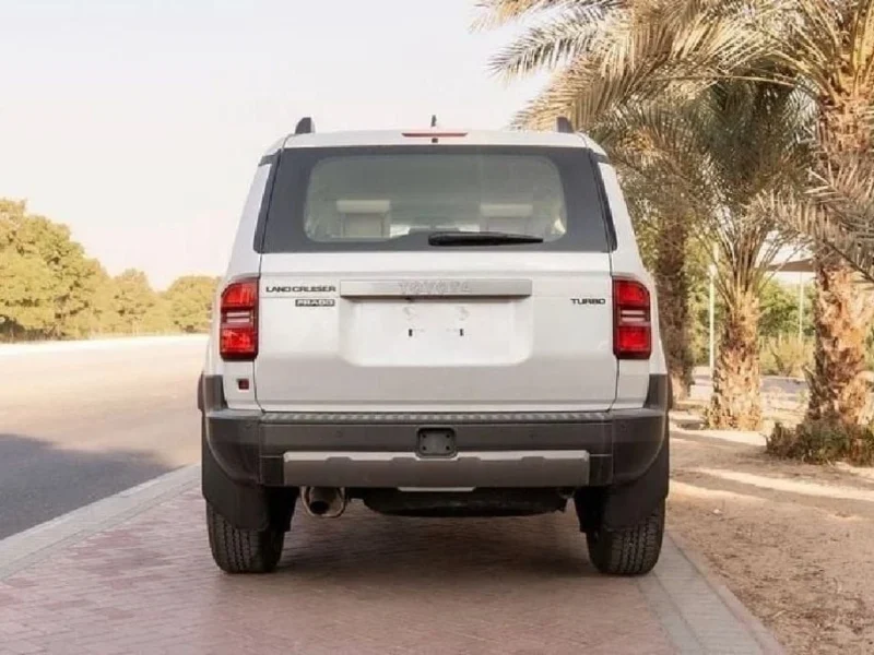 2026 Toyota Prado GXR 2.4T 4 Cylinders Engine White Beige SUV GCC Specs