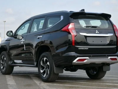 2025 Montero Sport GLS 3.0L 4WD Petrol A/T Black Black GCC Specs