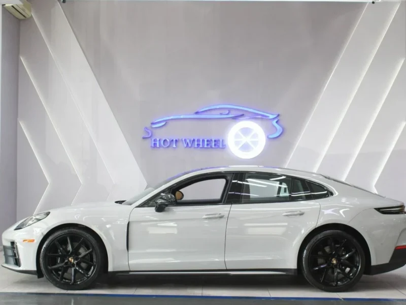 2025 Porsche PANAMERA 4 2.9-liter twin-turbocharged V6 Engine Grey Red Sedan