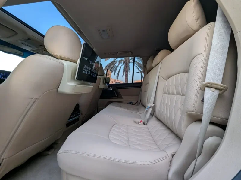 2015 Toyota Land Cruiser GXR TOP 6 Cylinders Engine White Beige SUV GCC Specs