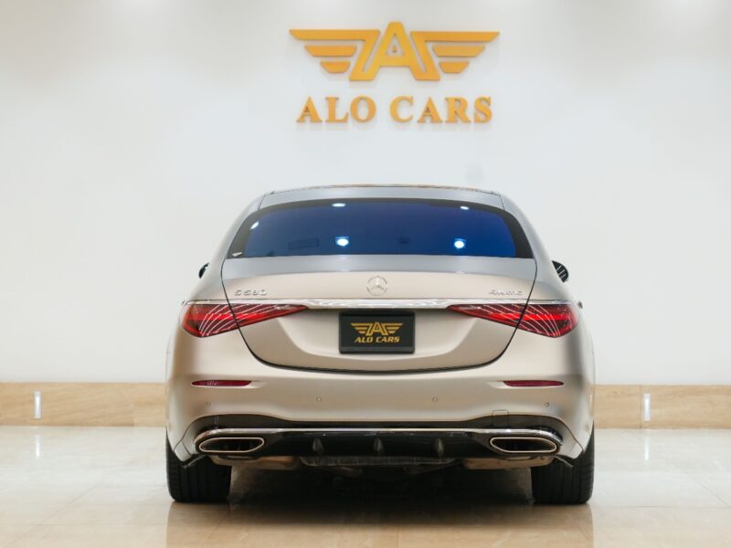 2021 Mercedes-Benz S 580 4Maticc 4.0-liter V8 Engine Grey Black AWD