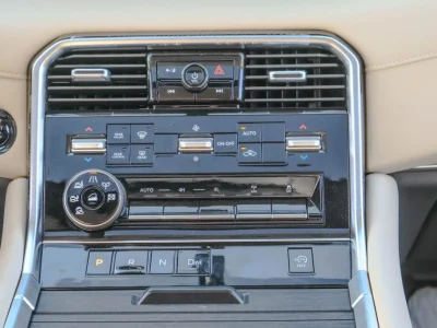 2025 Nissan Patrol LE VR35 3.5L V6 Engine Petrol 4WD Black Beige SUV GCC Specs