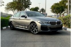 2024 BMW BMW B5 4.4L Twin-Turbocharged V8 Grey Brown Sedan