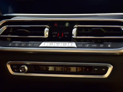 2019 BMW X5 Xdrive 40i 6 Cylinder Engine White Tan SUV GCC Specs