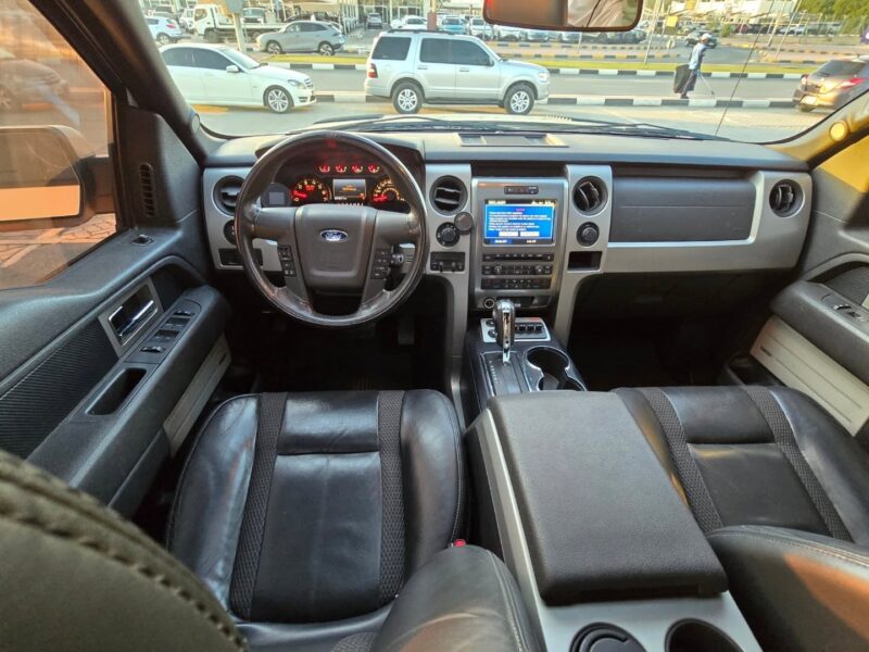 2011 Ford Raptor 6.2 Liters V8 Cylinder Petrol Engine White Black Pick Up Truck