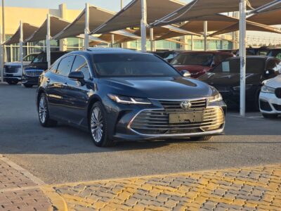 2019 Toyota Avalon Limited 3.5-liter V6 Engine Grey Tan Sedan FWD