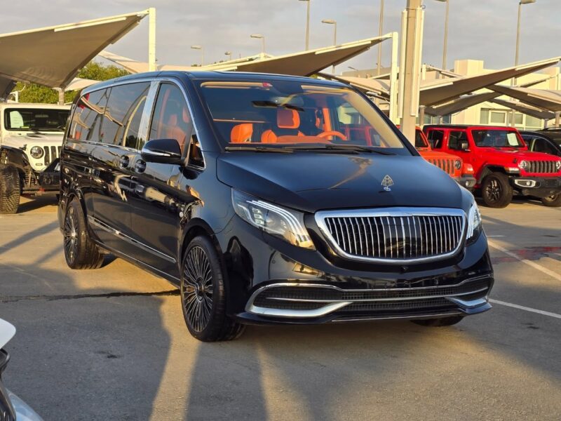 2018 Mercedes-Benz V250 2.0L 4-Cylinder Turbo Black Orange Luxury MPV