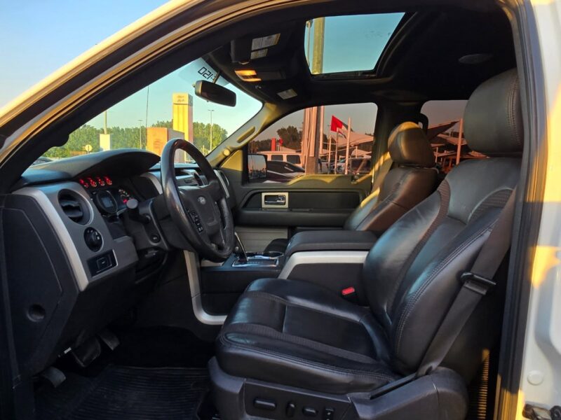 2011 Ford Raptor 6.2 Liters V8 Cylinder Petrol Engine White Black Pick Up Truck