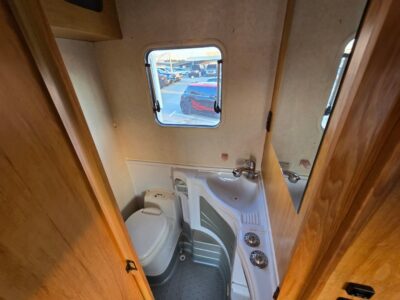 2014 Hyundai Starex 2.5L 4-cylinder Engine White Brown Van Korean Specs