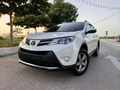 2015 Toyota Rav 4 Exclusive 4 Cylinders Petrol Engine White Black SUV