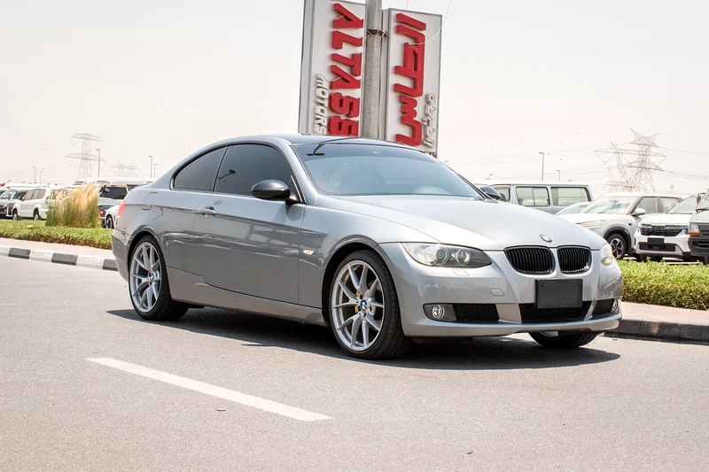2008 BMW 3-Series 320i Good Condition and Well-Maintained Grey Beige