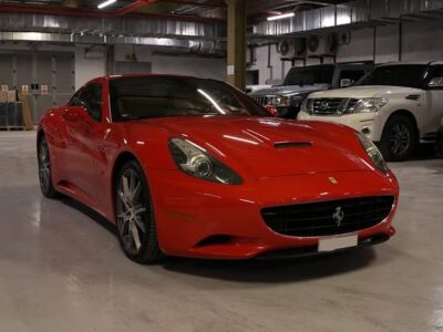 2009 Ferrari California 4.3-liter V8 Engine Red Beige Hardtop Convertible