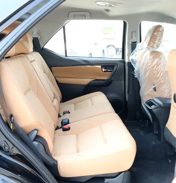 2025 Toyota Fortuner SR5 2.7L 4 Cylinders Engine Petrol Black Beige GCC Specs