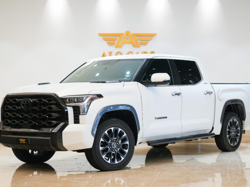 2024 Toyota Tundra HYBRID LIMITED i-FORCE MAX twin-turbo V6 Engine White Grey