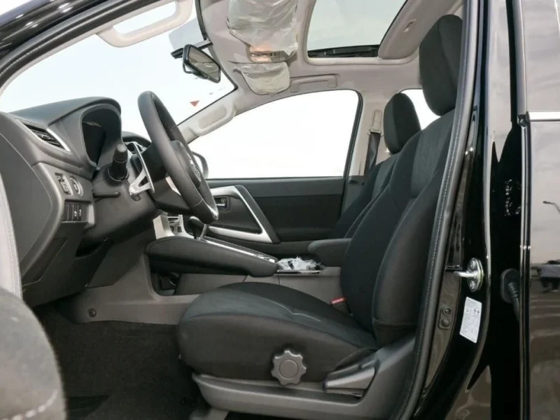 2025 Montero Sport GLS 3.0L 4WD Petrol A/T Black Black GCC Specs