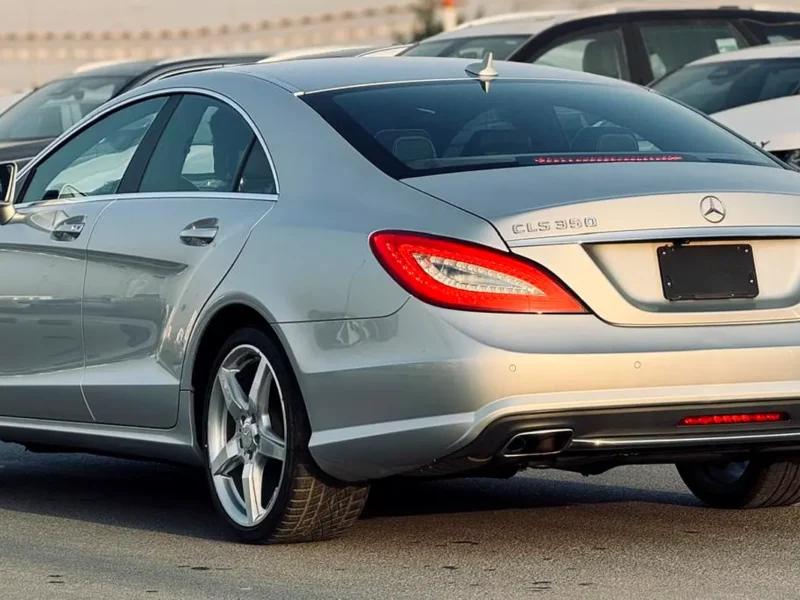 2014 Mercedes-Benz CLS-Class CLS 350 Blueefficiency 6 Cylinders Engine Silver Black Sedan