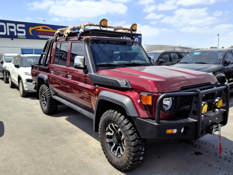 Toyota LC Pickup DC AT 2.8L 2025 Red Brown Diesel GCC Specs