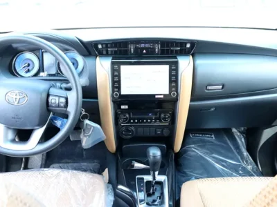 2025 Toyota Fortuner SR5 2.7L 4 Cylinders Engine Petrol Black Beige GCC Specs