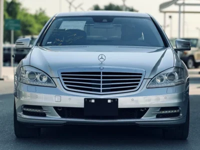2012 Mercedes-Benz S-Class S 550 8 Cylinders Engine Silver Black Sedan RWD