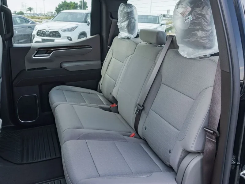 2025 GMC SIERRA 5.3 Liter Petrol V8 Engine Black Grey Pick Up Truck