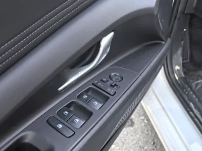 2025 Hyundai Elantra GLX Elite 4 Cylinders Engine White Black Sedan RWD