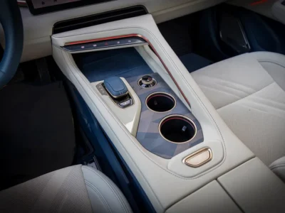 2024 Zeekr 001 Other White Black Sedan Electric Car 550 - 650 KM GCC Specs