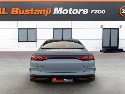 2025 BYD Qin L DM-i Hybrid 4 Cylinders Green Black Sedan FWD