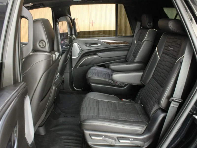 2023 Cadillac Escalade Sport Platinum 6.2L 4WD V8 Engine Black SUV Automatic