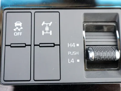 2024 Toyota Prado Other 4 Cylinders Engine White Beige SUV GCC Specs