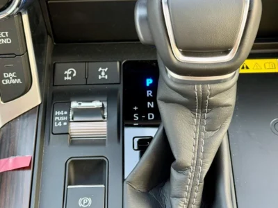 2025 Toyota Land Cruiser GXR 4.0L 6 Cylinder Engine Black Beige SUV GCC Specs