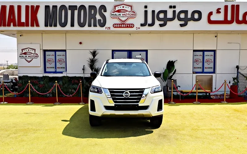 2021 Nissan Xterra Titanium 4 Cylinders Engine White Beige SUV GCC Specs